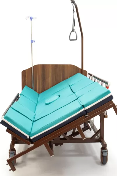 Кровать электрическая MET EVA, артикул 17134, ширина 100 см, кардиокресло, туалет, с функцией полного переворота Кровать электрическая MET EVA, артикул 17134, ширина 100 см, кардиокресло, туалет, с функцией полного переворота