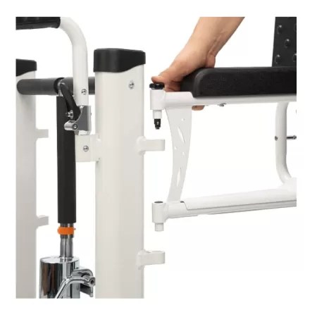 Кресло для перемещения Ortonica TU-8 с санитарным оснащением и гидравлическим приводом Кресло для перемещения Ortonica TU-8 с санитарным оснащением и гидравлическим приводом