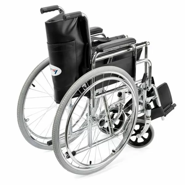 Кресло-коляска Barry B5, ширина сиденья 46 см, колеса пневматические Кресло-коляска Barry B5, ширина сиденья 46 см, колеса пневматические