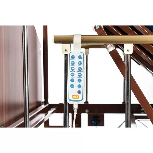 Кровать электрическая MET REVEL NEW, артикул 17091, с туалетом, матрасом, функциии кардиокресла и переворота, розетка USB, нагрузка до 200кг Кровать электрическая MET REVEL NEW, артикул 17091, с туалетом, матрасом, функциии кардиокресла и переворота, розетка USB, нагрузка до 200кг