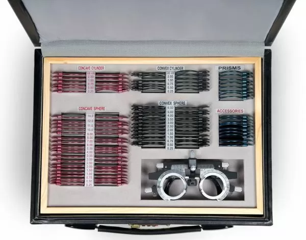 Набор на 103 пробных очковых линз Армед в металлической обойме с оправой с поверкой