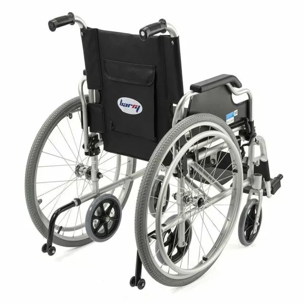 Кресло-коляска Barry A8, ширина сиденья 46см, колеса пневматические Кресло-коляска Barry A8, ширина сиденья 46см, колеса пневматические