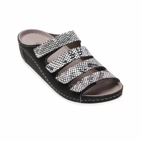 Сабо женские "Luomma" LM-703N.036B газета/черный  Сабо женские "Luomma" LM-703N.036B газета/черный