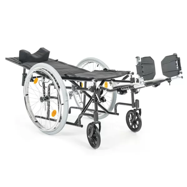 Кресло-коляска МЕТ PARTNER с регулировкой угла наклона спинки и подножек, ширина сиденья 45 см, колеса пневматические Кресло-коляска МЕТ PARTNER с регулировкой угла наклона спинки и подножек, ширина сиденья 45 см, колеса пневматические