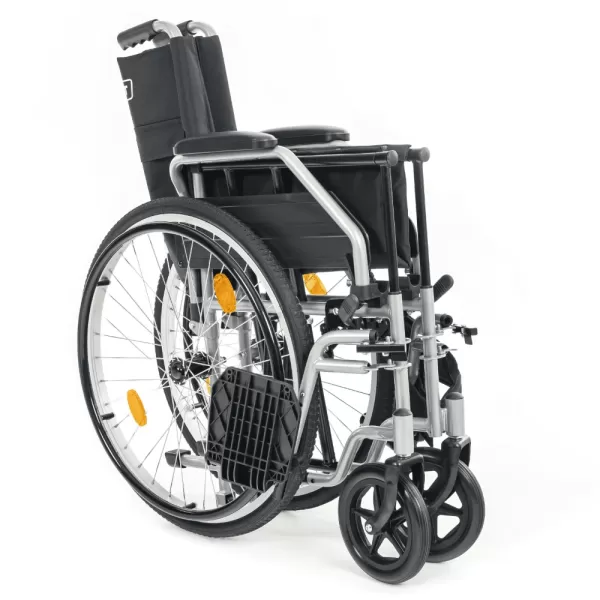 Кресло-коляска МЕТ TRANSIT 350 с транзитными колесами, колеса пневматические Кресло-коляска МЕТ TRANSIT 350 с транзитными колесами, колеса пневматические