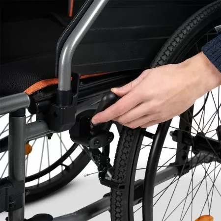 Кресло-коляска Армед 4000 для детей с ДЦП с регулировками и быстросъемными колесами 