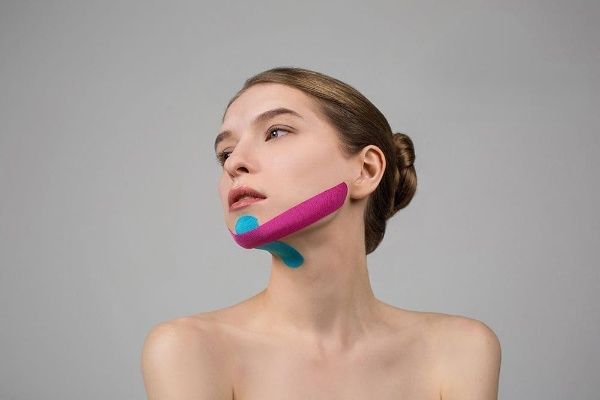 Кинезио тейп для лица хлопок BBalance BBTape 5см*5м (Face Tape) розовый