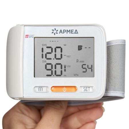 Тонометр автоматический на запястье Армед YE8600A