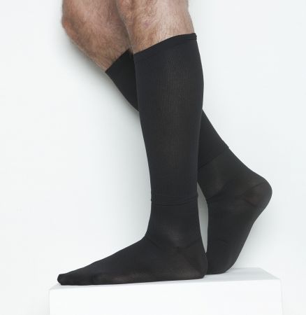 Гольфы компрессионные Ergoforma 313 мужские 1 класс компрессии с закрытым носком плотные черные 