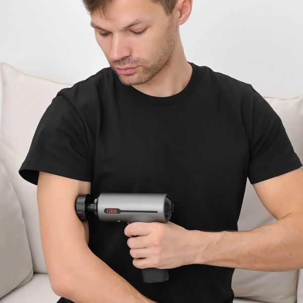 Массажер перкуссионный (массажный пистолет) GESS-877 Revolver для тела беспроводной