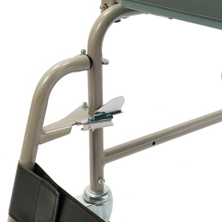 Кресло-каталка Barry V2P, ширина сиденья 44 см