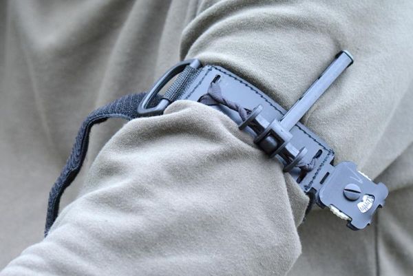 Жгут кровоостанавливающий ЖВ-01-Медплант с циферблатом (вид сложения 1) (турникетный жгут)