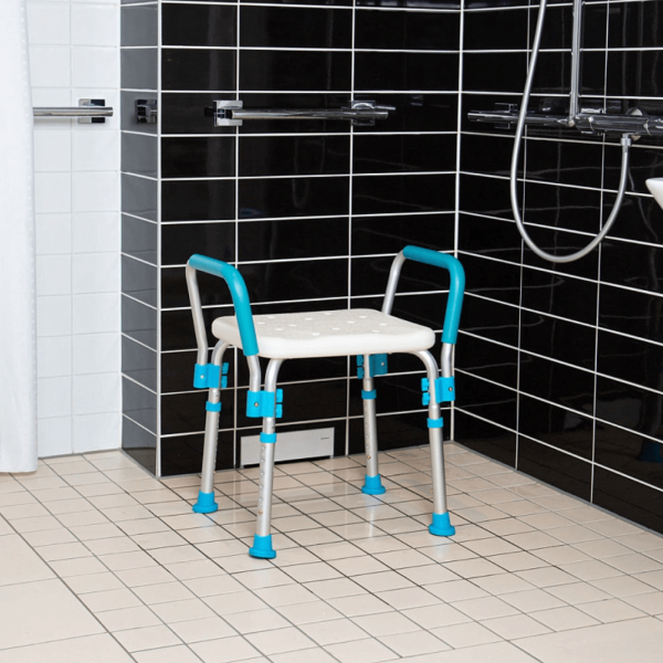 Табурет для ванны Ortonica Lux-585 с поручнями Табурет для ванны Ortonica Lux-585 с поручнями