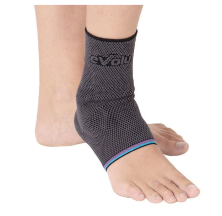 Бандаж компрессионный на голеностопный сустав  Тривес Т-8681 Evolution 