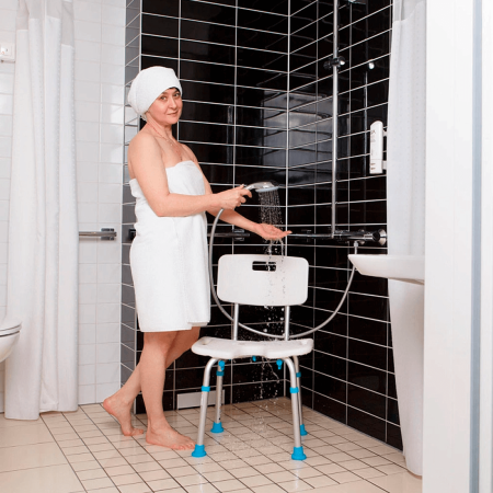 Стул для ванны c гигиеническим вырезом Ortonica Lux-605 Стул для ванны c гигиеническим вырезом Ortonica Lux-605