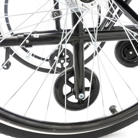 Кресло-коляска механическая Barry A8 Т, ширина сиденья 46см, пневматические колеса