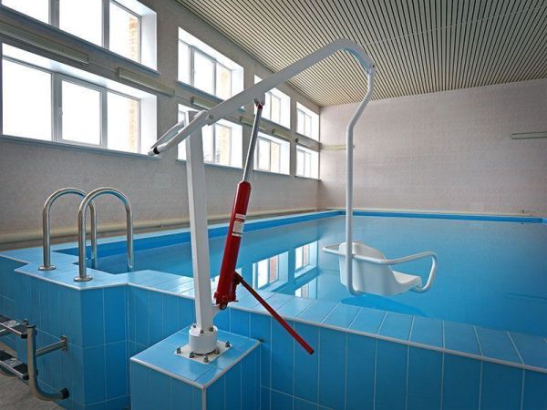 Подъемник для бассейна ИНВА Енисей ИПБ-170Г с гидравлическим приводом Подъемник для бассейна ИНВА Енисей ИПБ-170Г с гидравлическим приводом