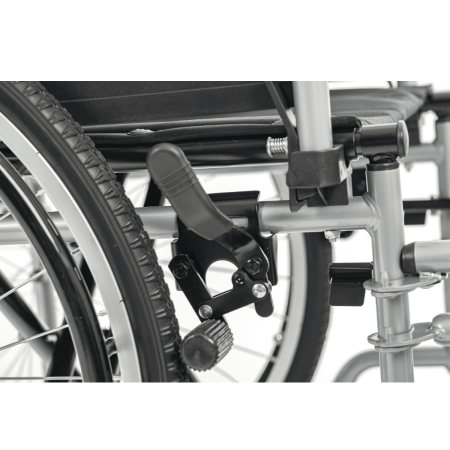 Кресло-коляска МЕТ TRANSIT 350 с транзитными колесами, колеса пневматические